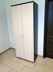 Шкаф для верхней одежды в офис