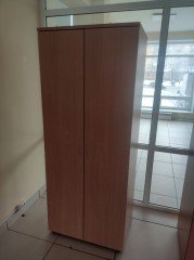 Шкаф для верхней одежды в офис