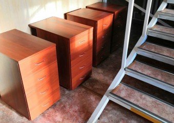 Офисные тумбы